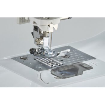 Machine à coudre électronique compacte avec 50 points intégrés et écran LCD